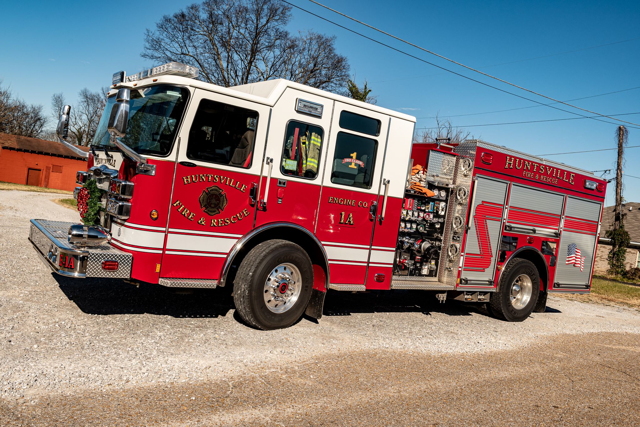 5 reasons to a firefighter at Huntsville Fire & Rescue City of
